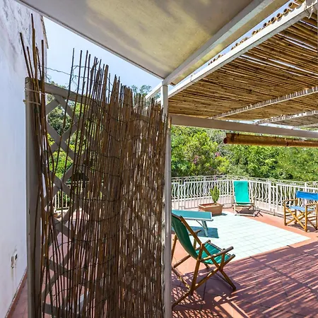 Apartment Casa Barbara By Napoliapartments Ischia