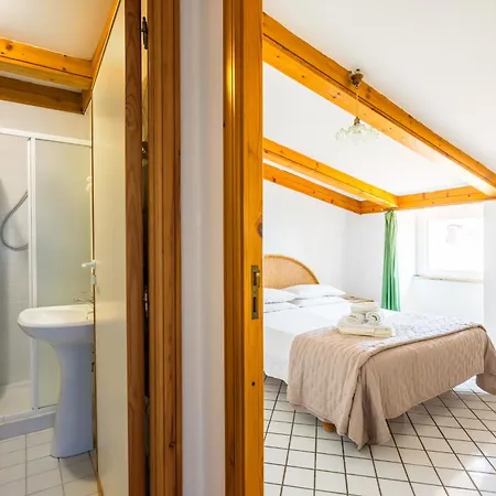 Apartment Casa Barbara By Napoliapartments Ischia